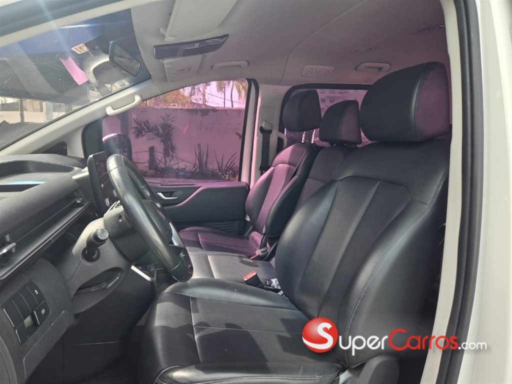 2024 Hyundai Staria — foto 4 / 12