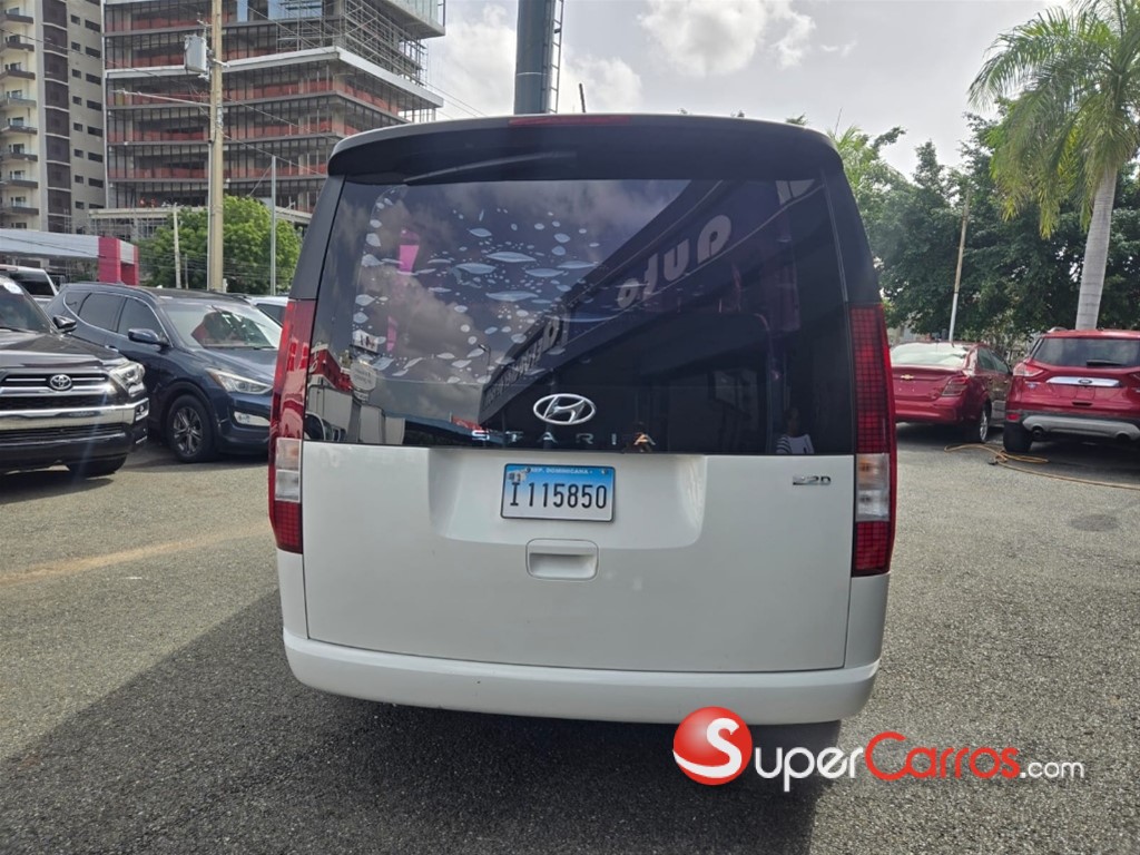 2024 Hyundai Staria — foto 10 / 12