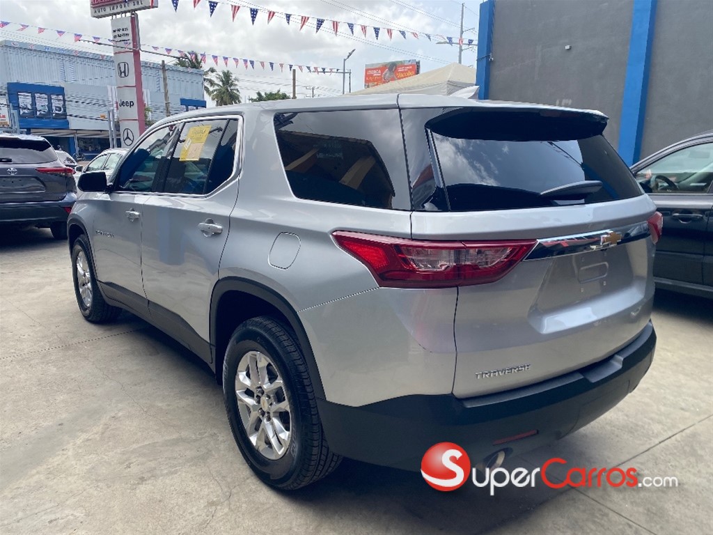 2020 Chevrolet Traverse LS — foto 3 / 11