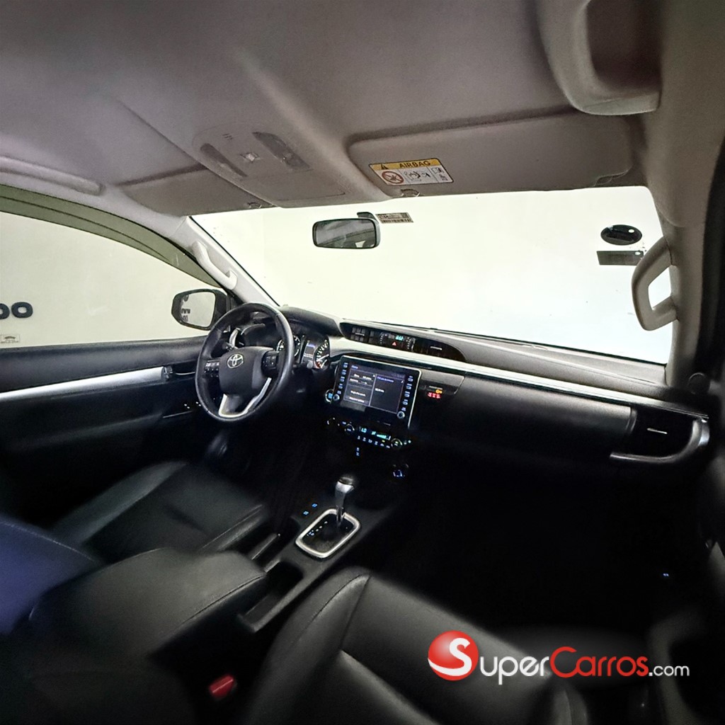 2022 Toyota Hilux — foto 8 / 9