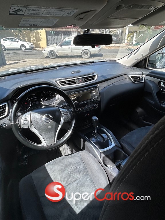 2015 Nissan Rogue — foto 5 / 9