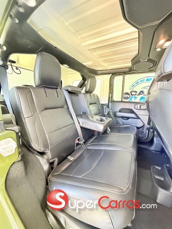 2022 Jeep Wrangler Sahara 4xe — foto 8 / 10