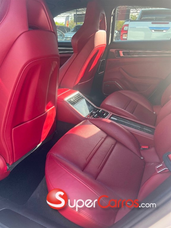 2020 Porsche Panamera GTS — foto 4 / 7