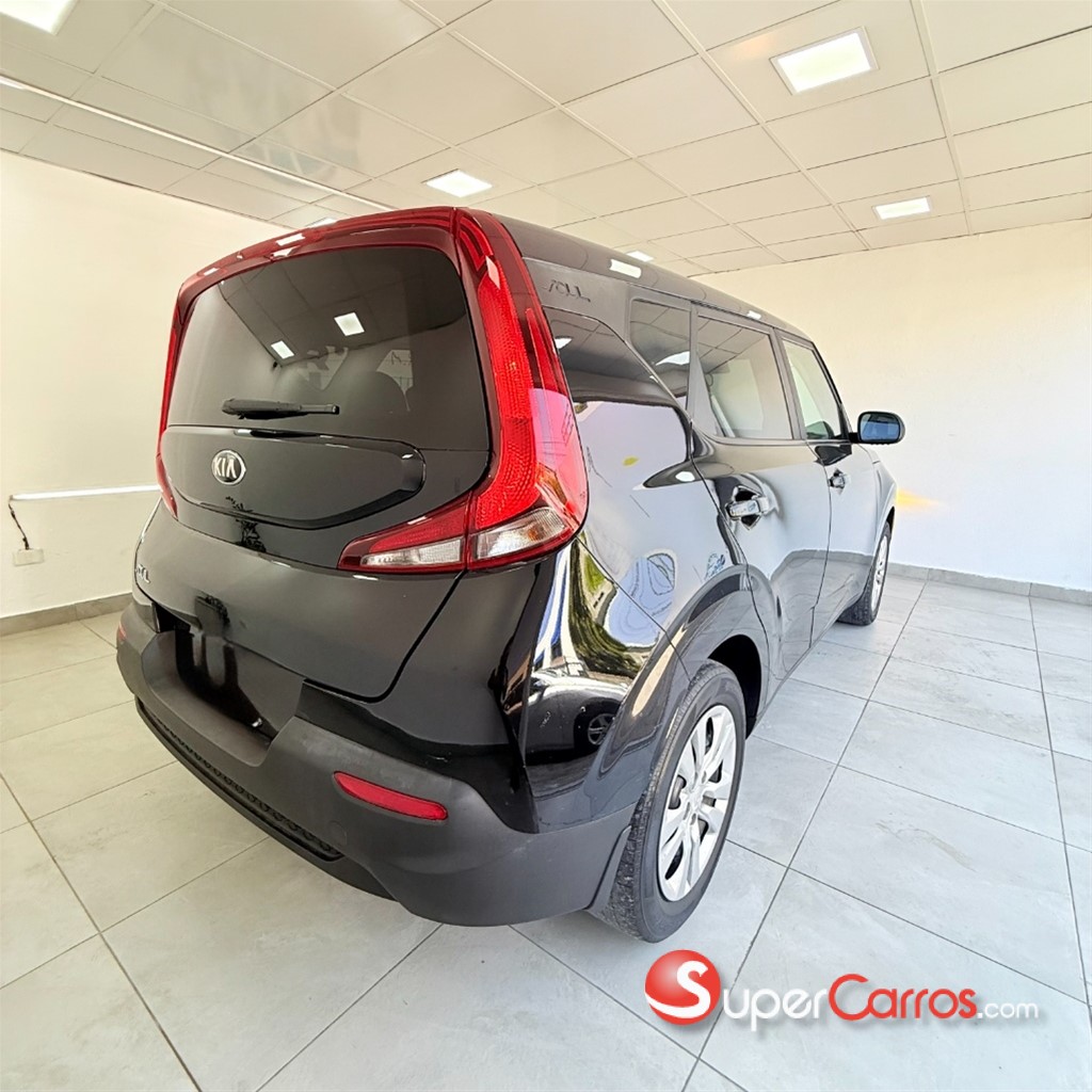2020 Kia Soul LX — foto 9 / 12