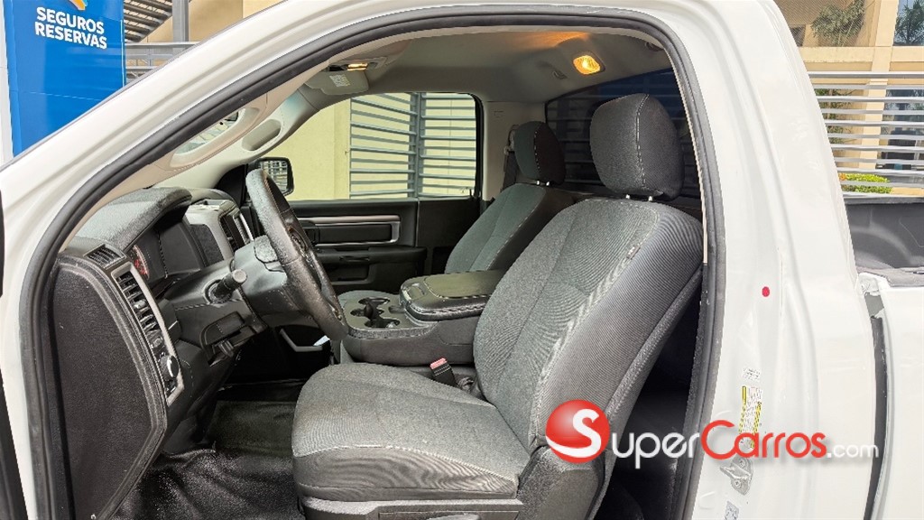 2020 Dodge Ram 1500 — foto 4 / 7