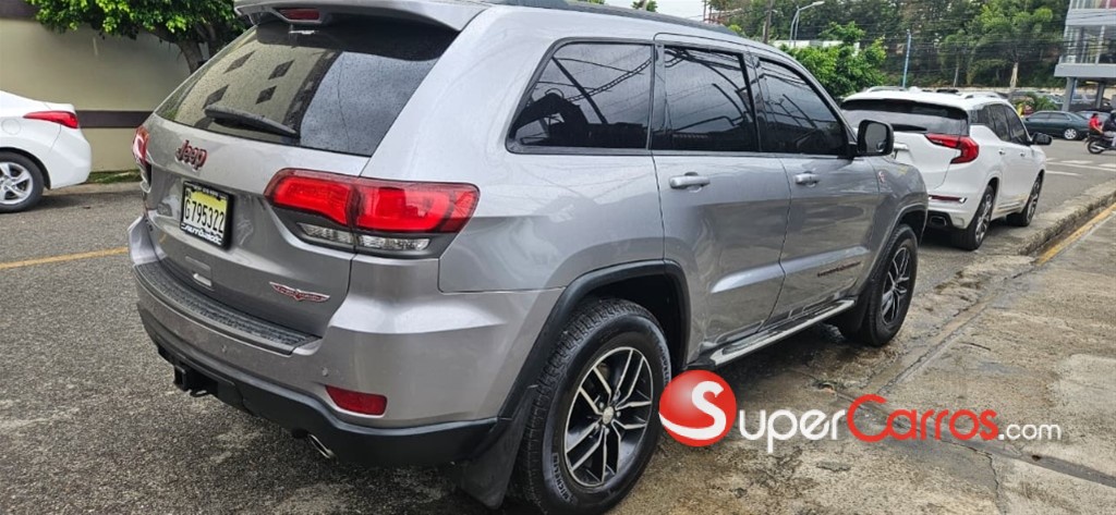 2017 Jeep Cherokee Trailhawk — foto 4 / 7
