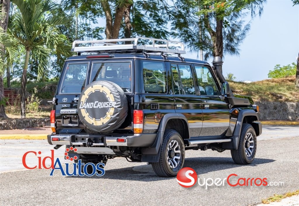 2027 Toyota Land Cruiser Serie 70 — foto 3 / 12