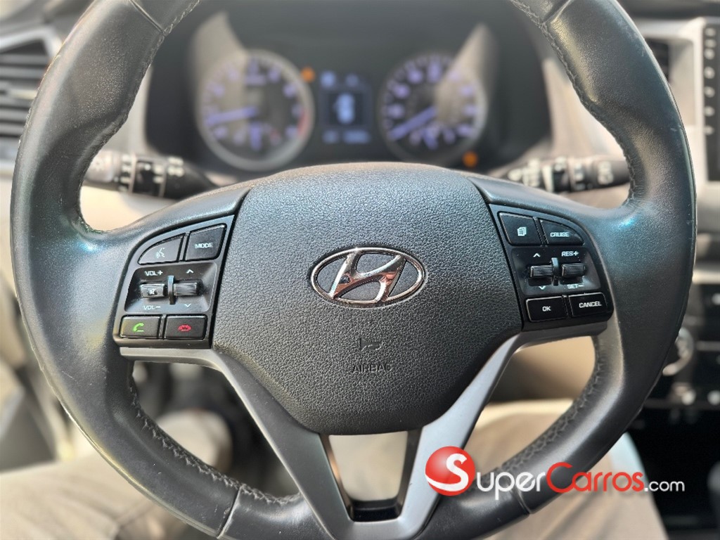 2016 Hyundai Tucson ECO 1.6 TURBO — foto 11 / 12