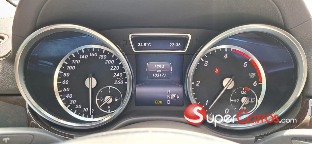 2025 Mercedes-Benz Clase GL 350 CDI — foto 7 / 8