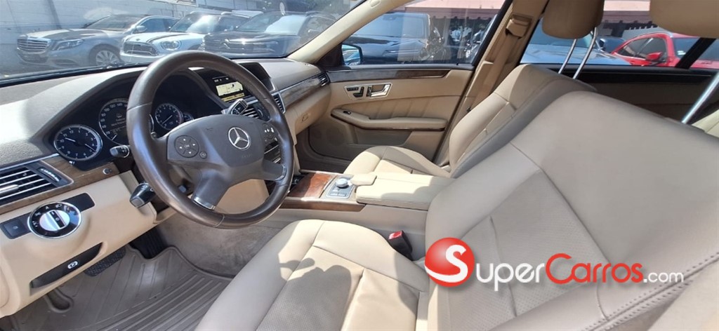 2010 Mercedes-Benz Clase E 300 — foto 8 / 11