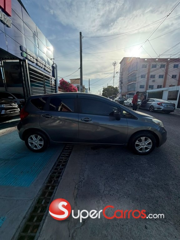 2016 Nissan Note — foto 10 / 12