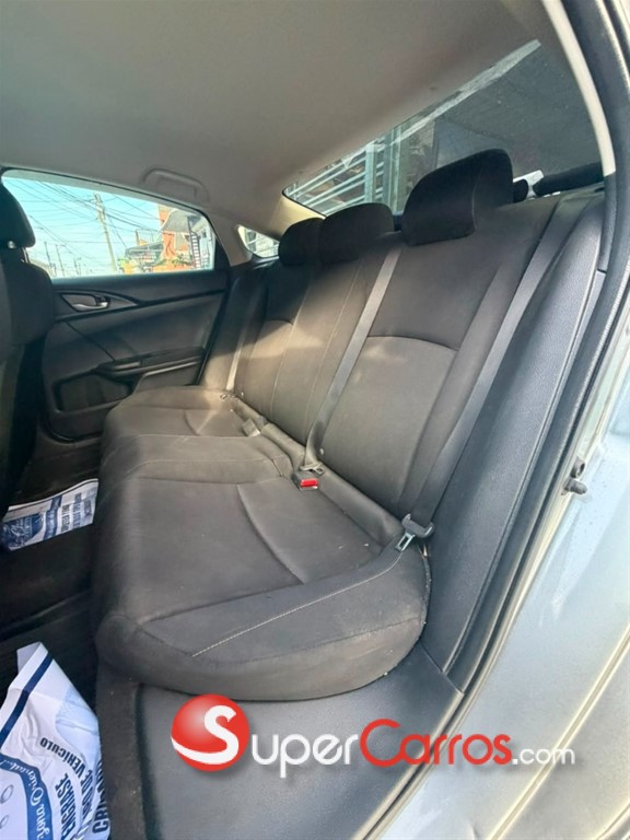 2018 Honda Civic LX — foto 4 / 12