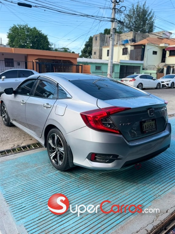 2018 Honda Civic LX — foto 8 / 12
