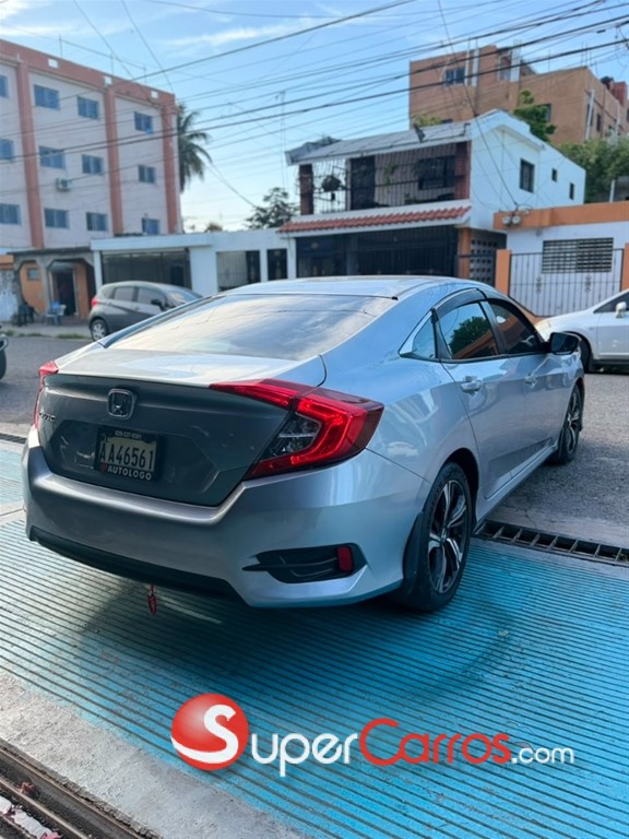 2018 Honda Civic LX — foto 10 / 12