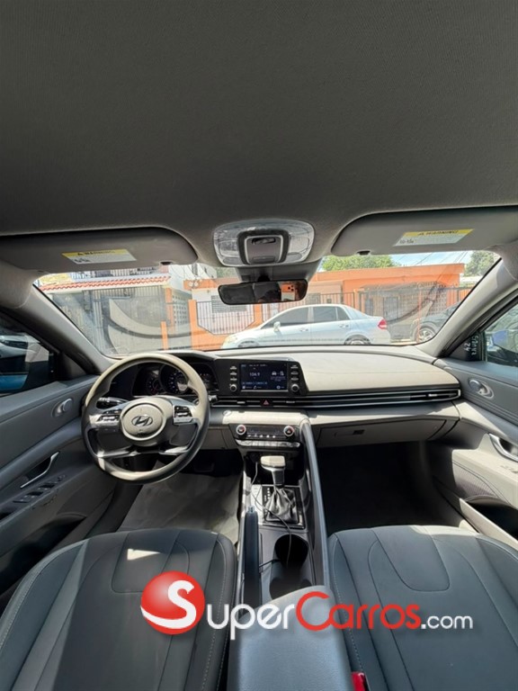 2021 Hyundai Elantra SEL — foto 3 / 12