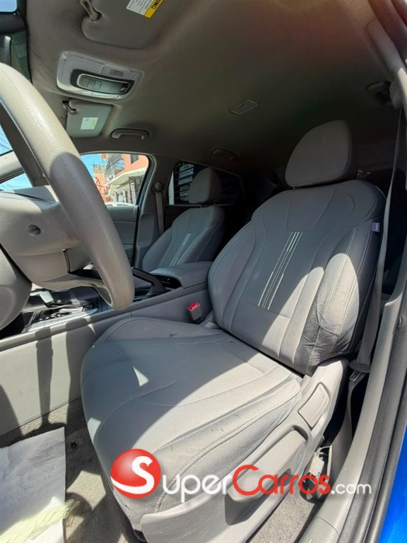 2021 Hyundai Elantra SEL — foto 4 / 12