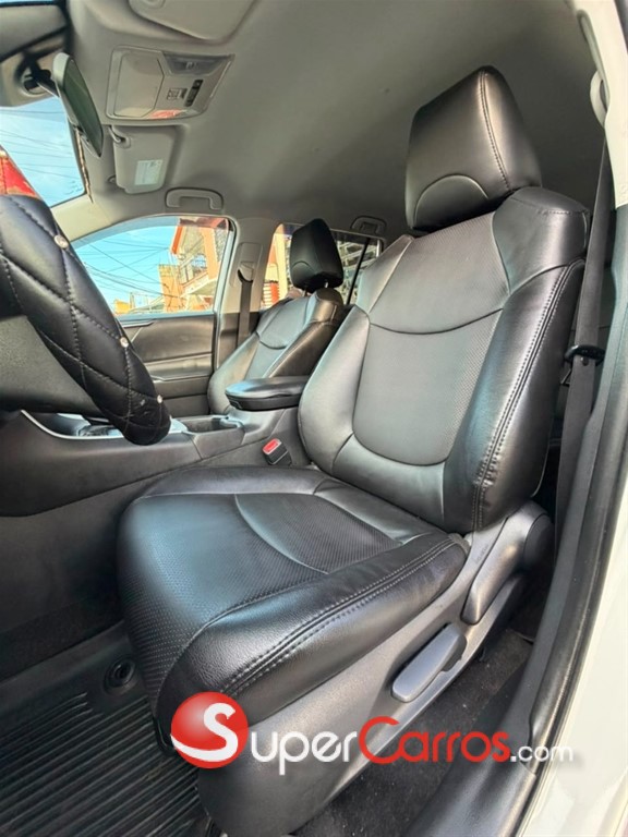 2022 Toyota RAV4 LE — foto 5 / 11