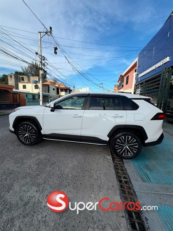 2022 Toyota RAV4 LE — foto 6 / 11