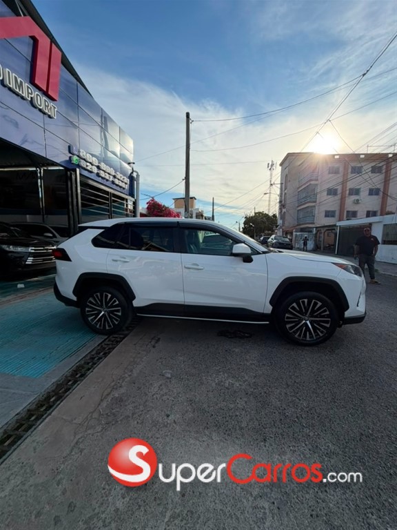 2022 Toyota RAV4 LE — foto 7 / 11