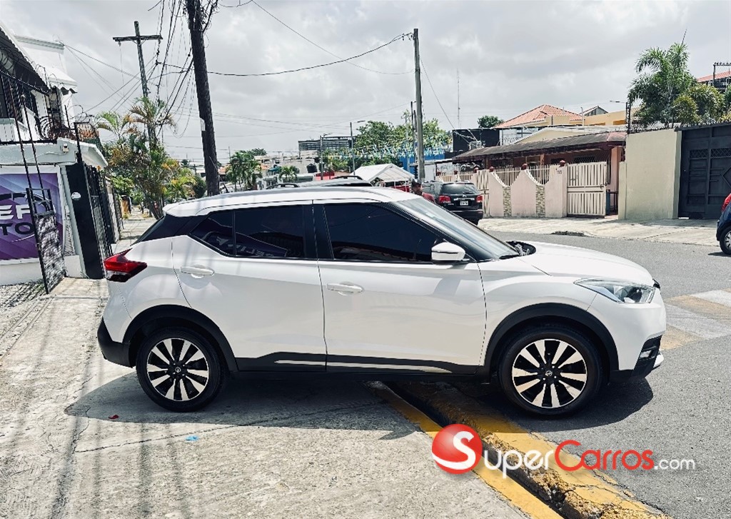 2021 Nissan Kicks SV — foto 3 / 9