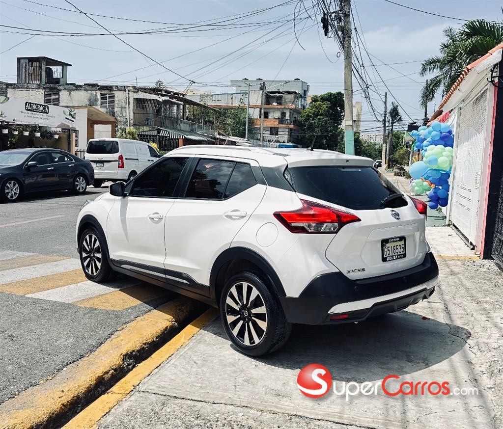2021 Nissan Kicks SV — foto 6 / 9