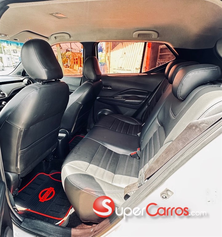 2021 Nissan Kicks SV — foto 8 / 9