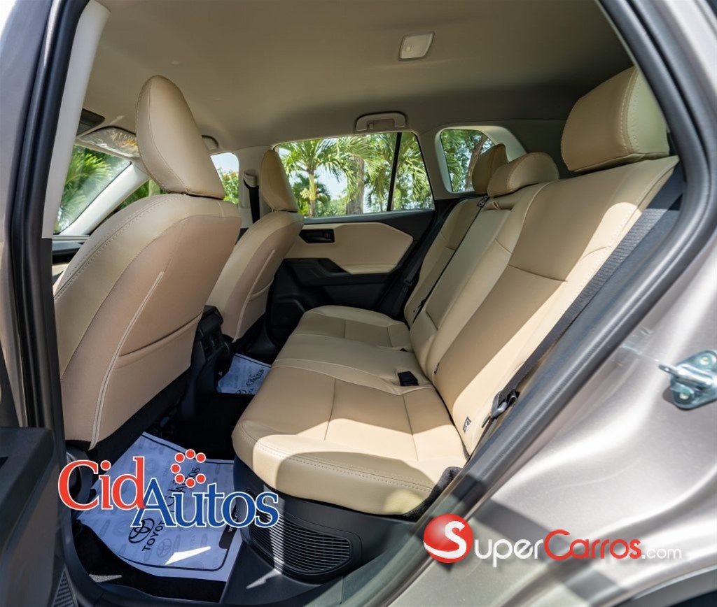 2026 Toyota RAV4 LE Hibrid — foto 11 / 12