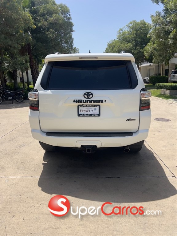 2021 Toyota 4 Runner SR5 — foto 5 / 10
