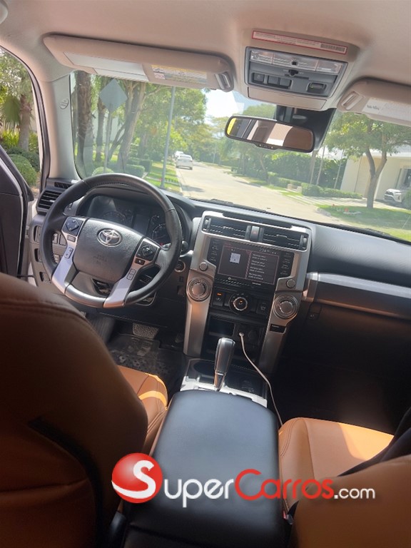 2021 Toyota 4 Runner SR5 — foto 10 / 10