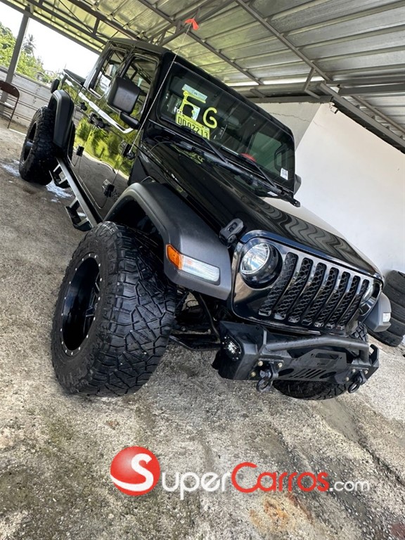 2020 Jeep Gladiator — foto 2 / 12