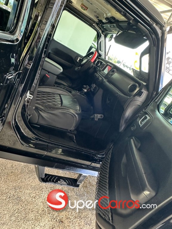 2020 Jeep Gladiator — foto 10 / 12