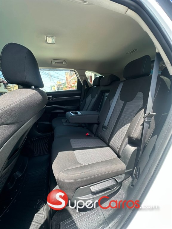 2021 Kia Sorento LX — foto 6 / 10