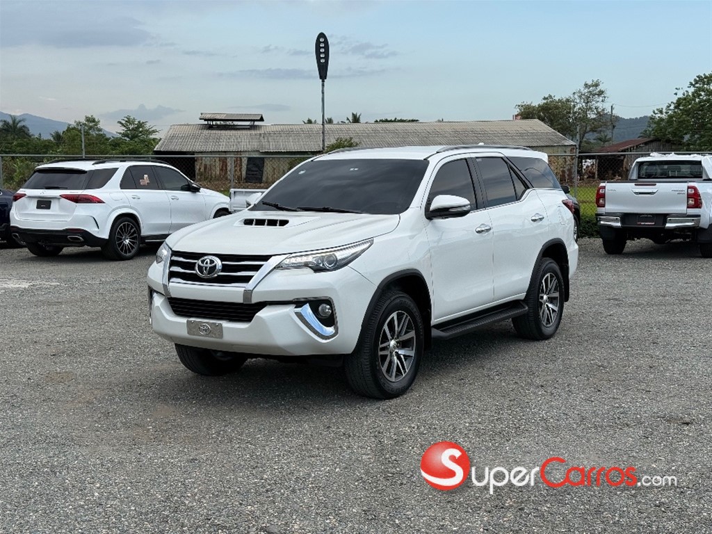2017 Toyota Fortuner SRV