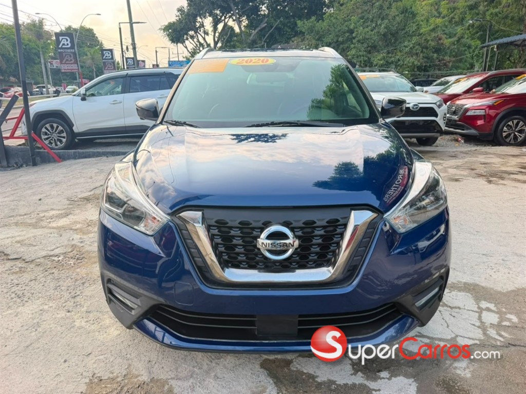 2020 Nissan Kicks SR — foto 2 / 11