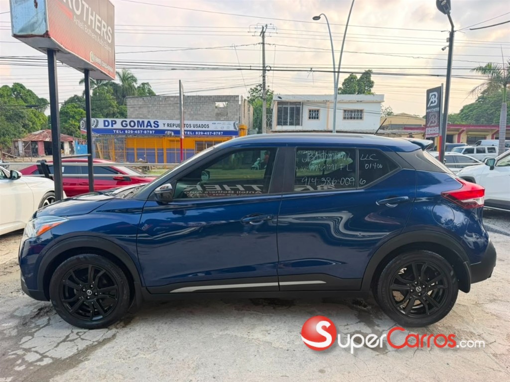 2020 Nissan Kicks SR — foto 6 / 11