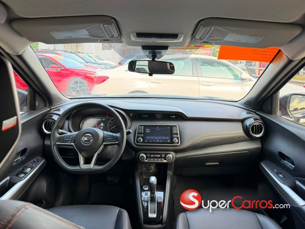 2020 Nissan Kicks SR — foto 10 / 11
