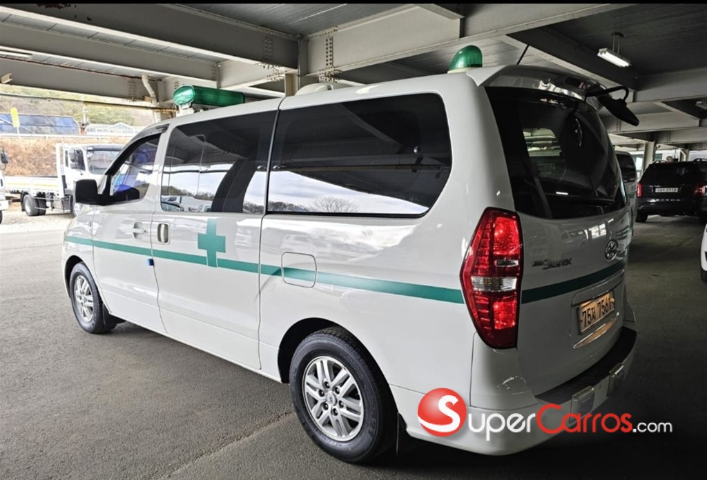 2017 Hyundai Grand Starex AMBULANCIA — foto 5 / 12