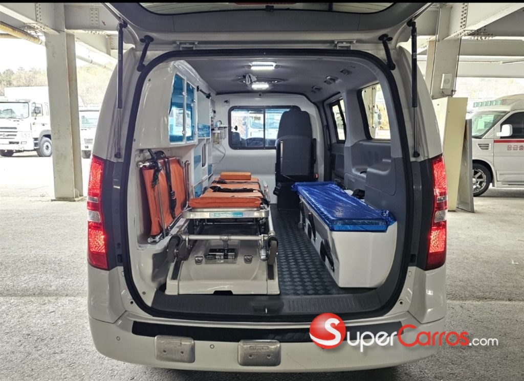 2017 Hyundai Grand Starex AMBULANCIA — foto 7 / 12
