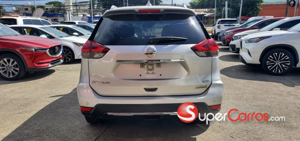 2021 Nissan Rogue SV — foto 6 / 11