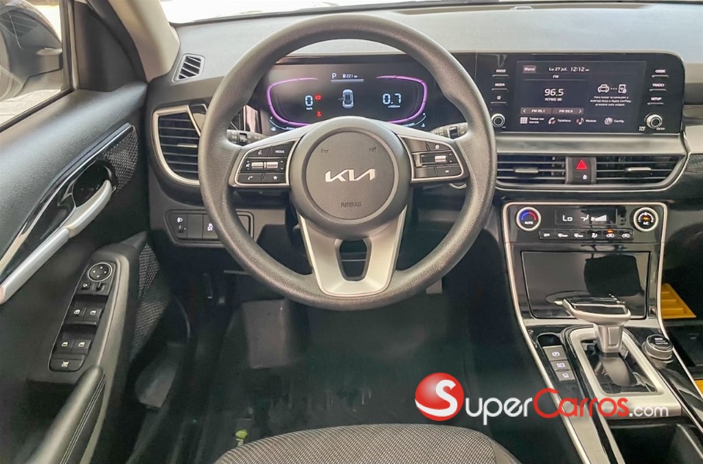 2025 Kia Seltos — foto 8 / 11