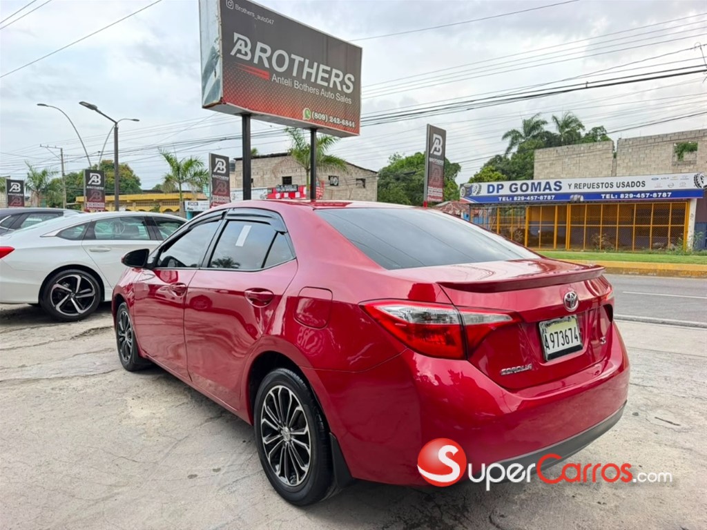2016 Toyota Corolla LE Plus — foto 6 / 12