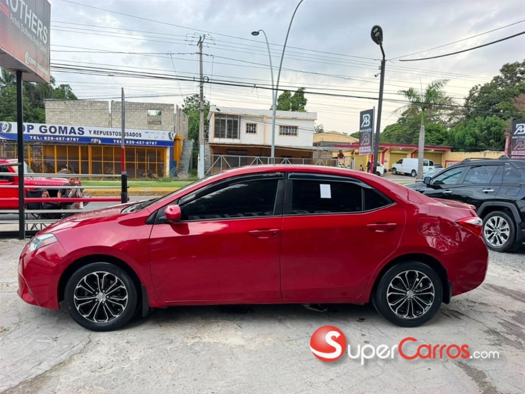 2016 Toyota Corolla LE Plus — foto 7 / 12