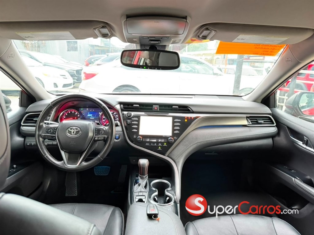 2020 Toyota Camry XSE — foto 11 / 12
