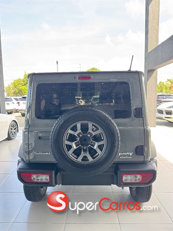 2025 Suzuki Jimny — foto 4 / 10