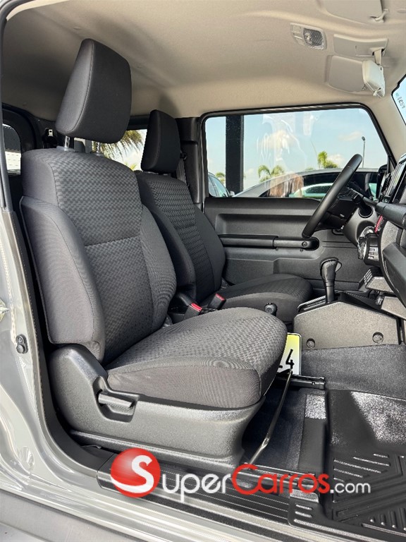 2025 Suzuki Jimny — foto 5 / 10