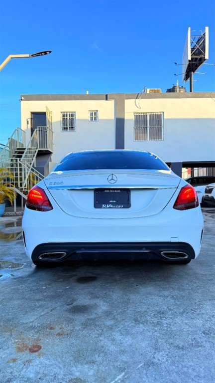 2019 Mercedes-Benz Clase C 300 — foto 4 / 12