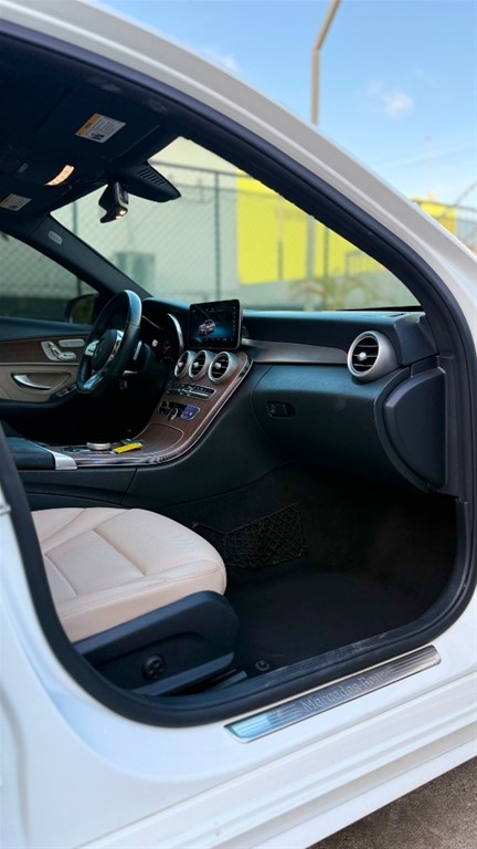 2019 Mercedes-Benz Clase C 300 — foto 10 / 12