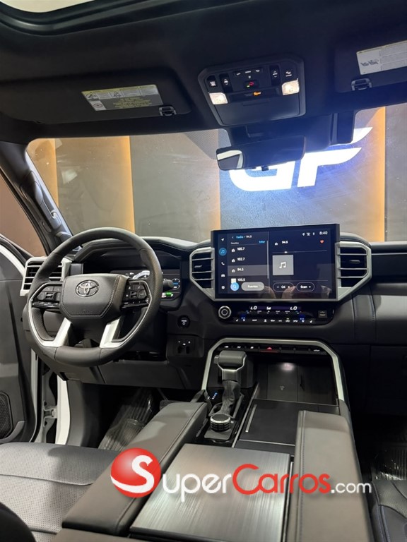2025 Toyota Tundra Platinum — foto 7 / 12