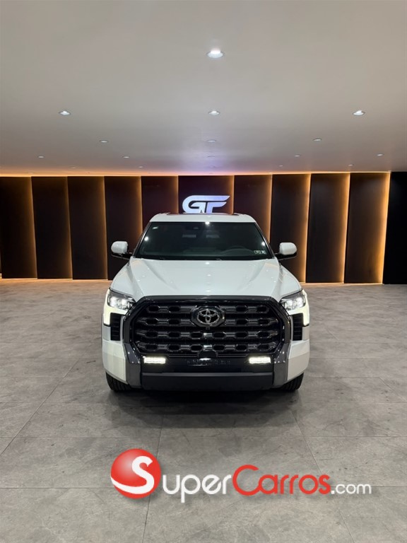 2025 Toyota Tundra Platinum — foto 9 / 12