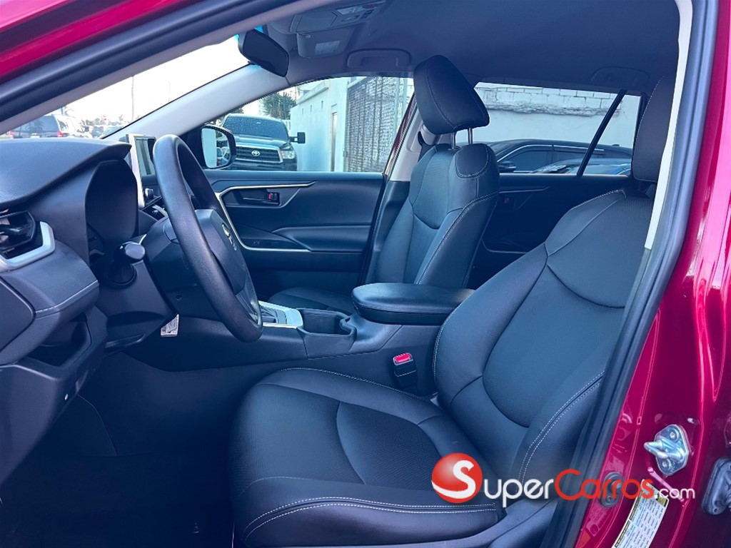 2023 Toyota RAV4 LE PLUS — foto 7 / 10